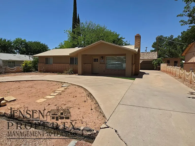 217 N 100 W — Photo 5