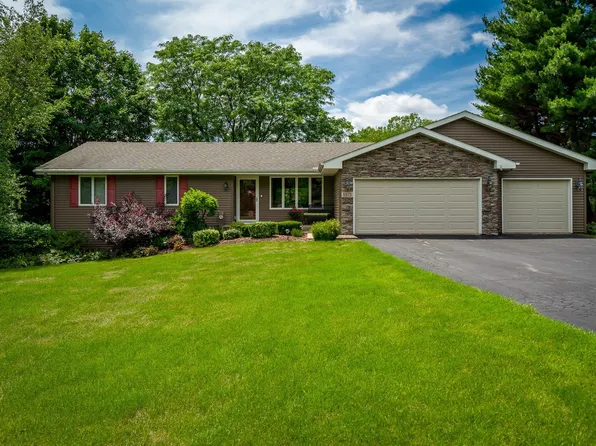 5573 Shrewsbury Ln, Rockford, IL 61109