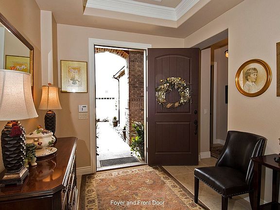 003_D507385FOYER.jpg