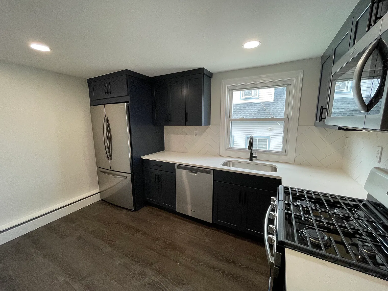 1 bed, $2,100 — Photo 2