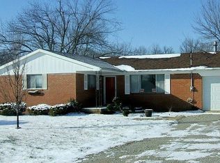 133 N State Highway 1, Marshall, IL 62441