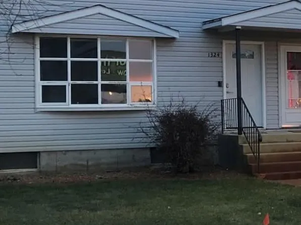 1324 Sims St, Dickinson, ND 58601