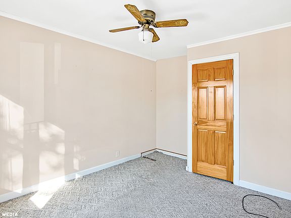 4th image of 4327 N New England Ave