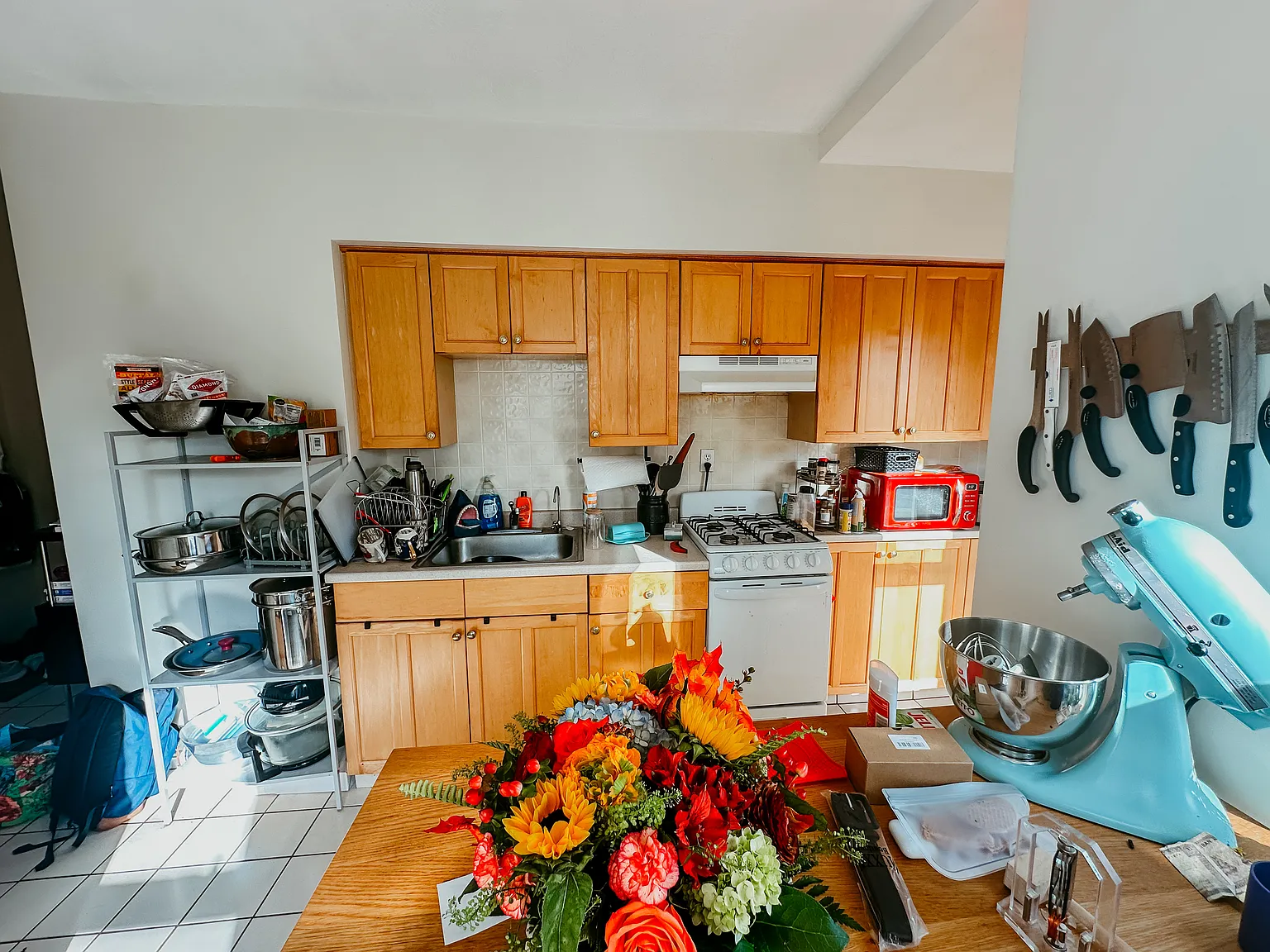 2 bed, 1000 sqft, $2,550 — Photo 2