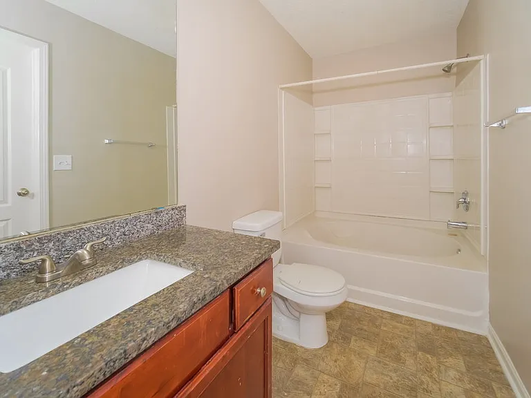 1761 Old Dogwood — Photo 12