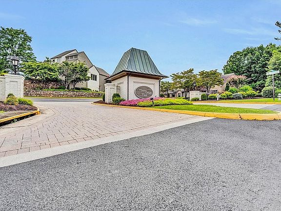 2nd image of 4978 Hunting Hills Cir #4978