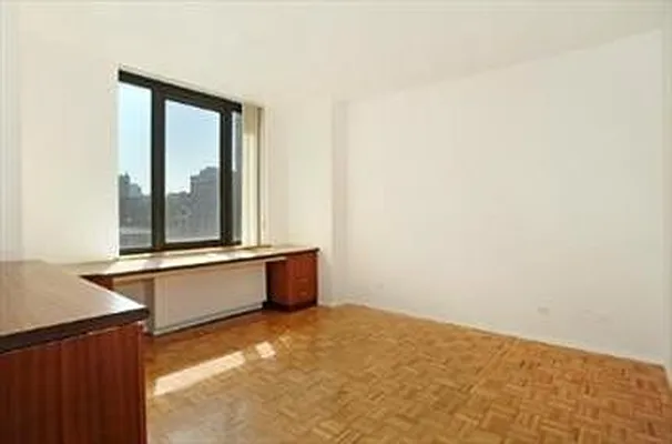 Rented by Barkin and Associates | media 8