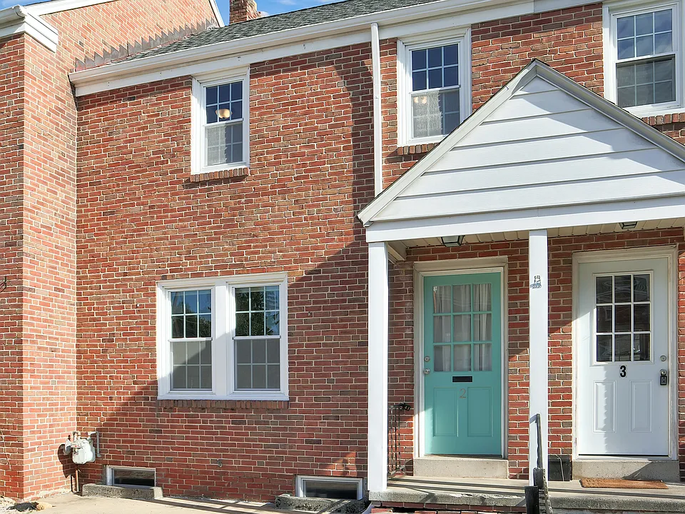 2 Diamond Ct