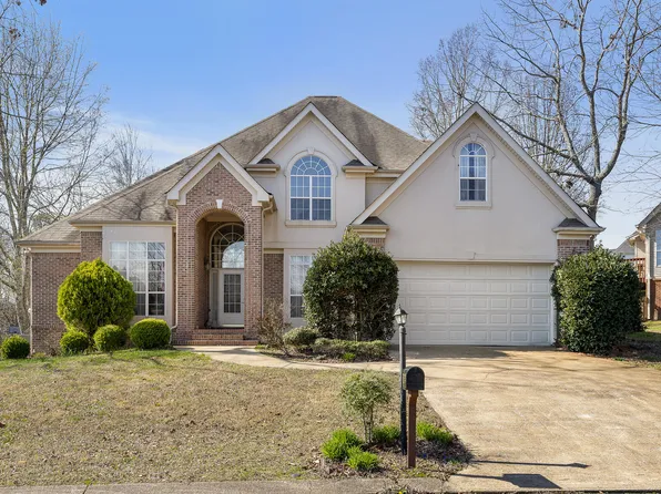 2620 Winter Garden Dr, Chattanooga, TN 37421