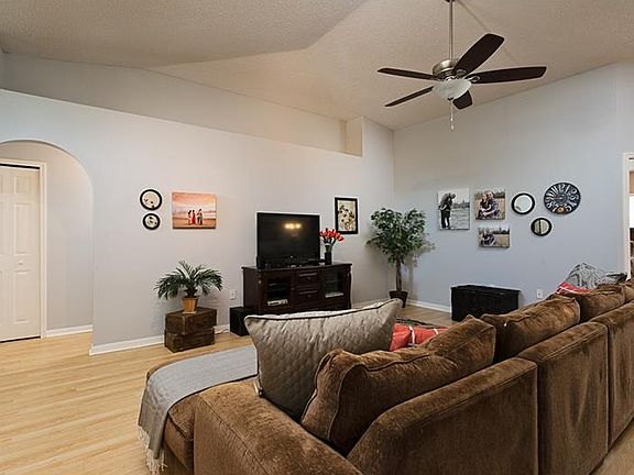 4th image of 6912 Waterbrook Ct