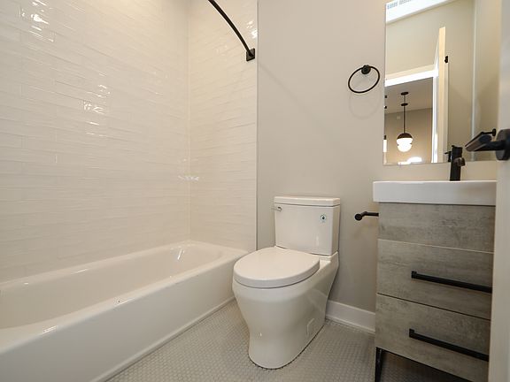 5th image of 1841-43 N 19th St #D3