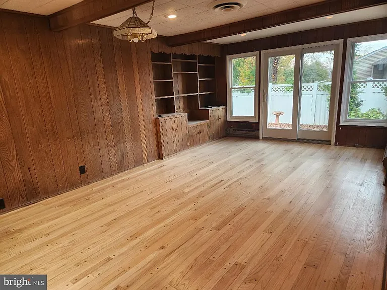 125 Lakedale Dr — Photo 7
