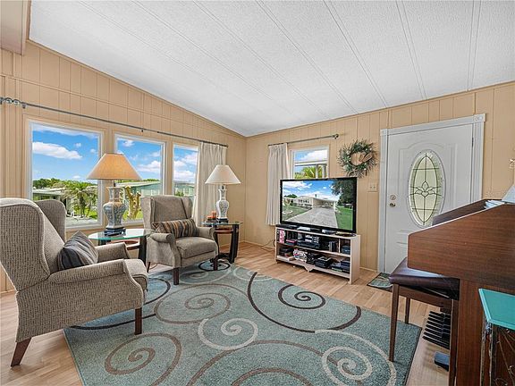 4th image of 1632 FOXWAY DRIVE
