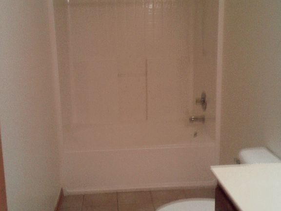 Large garden tub.