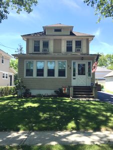 12 Sterling Ave, Staten Island, NY, 10306