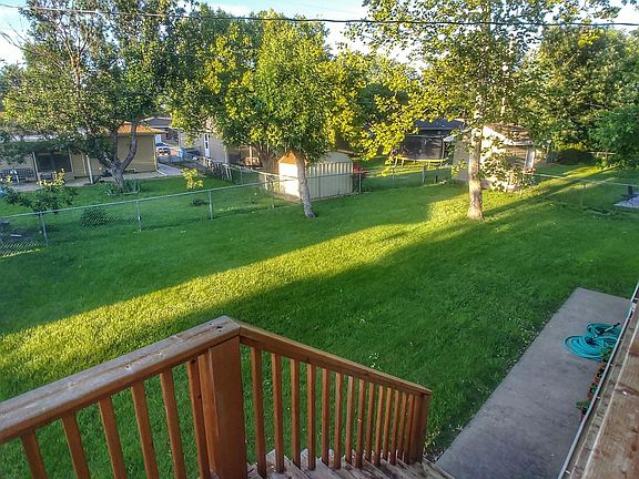 4th image of 108 W Morland Ave