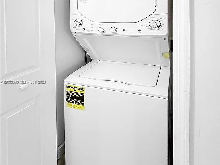 945 NE 34th Ave #204 — Photo 16