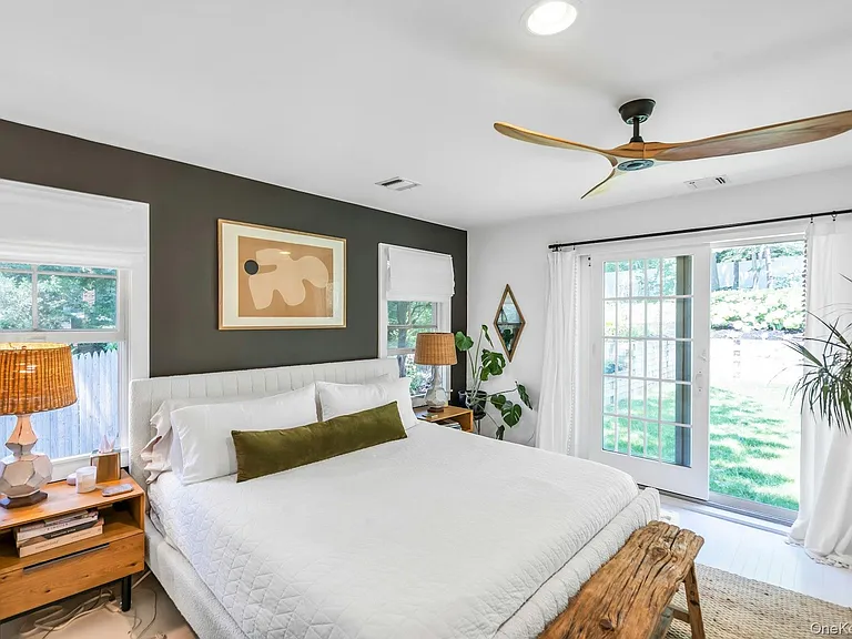 2705 W Creek Ave — Photo 12
