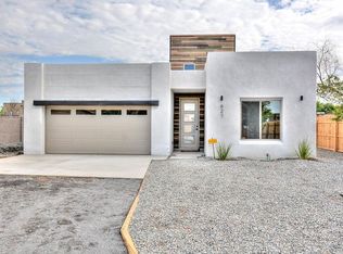 627 Los Arboles Ave NW, Albuquerque, NM 87107