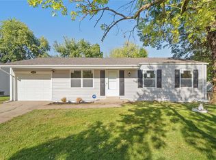 1833 Prior Dr, Saint Louis, MO 63136