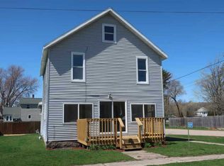 529 S Main St, Redgranite, WI 54970
