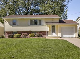 212 Wendover Dr, Council Bluffs, IA 51503