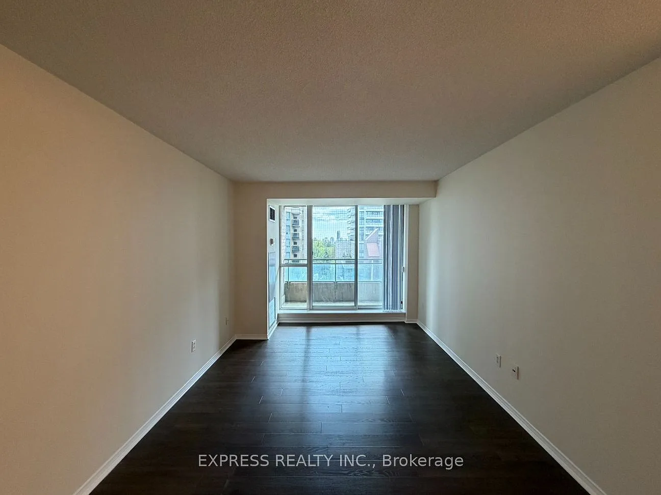 2 bed, $3,200 — Photo 3