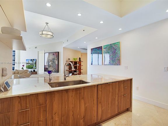 3rd image of 15901 Collins Ave APT 2107