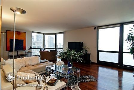 1st image of 990 N Lake Shore Dr APT 23C