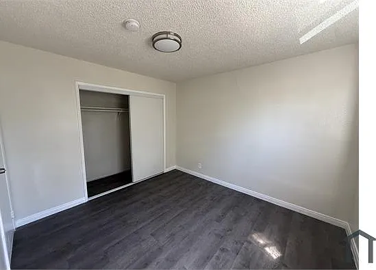 536 W Century Blvd #1/2 — Photo 8