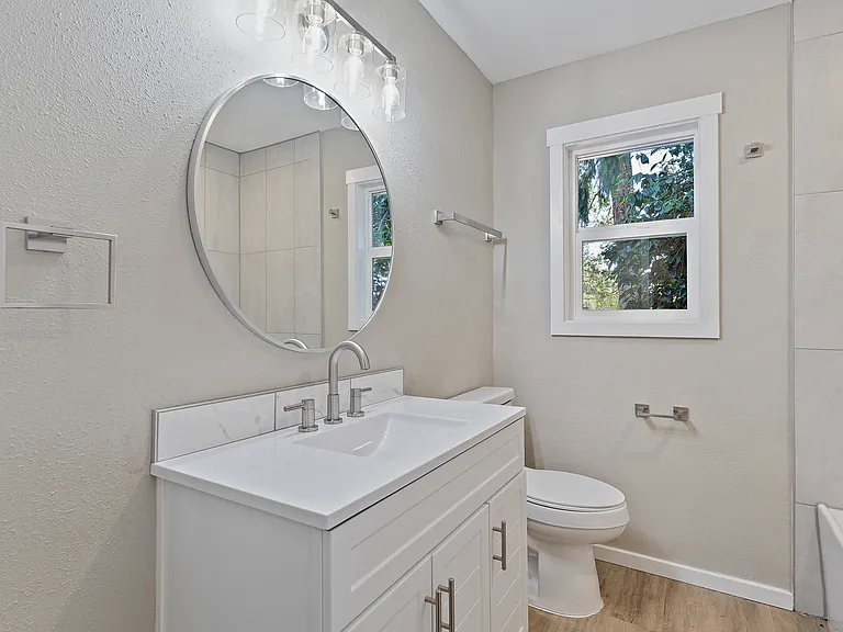 8408 Dalton Dr SW — Photo 11