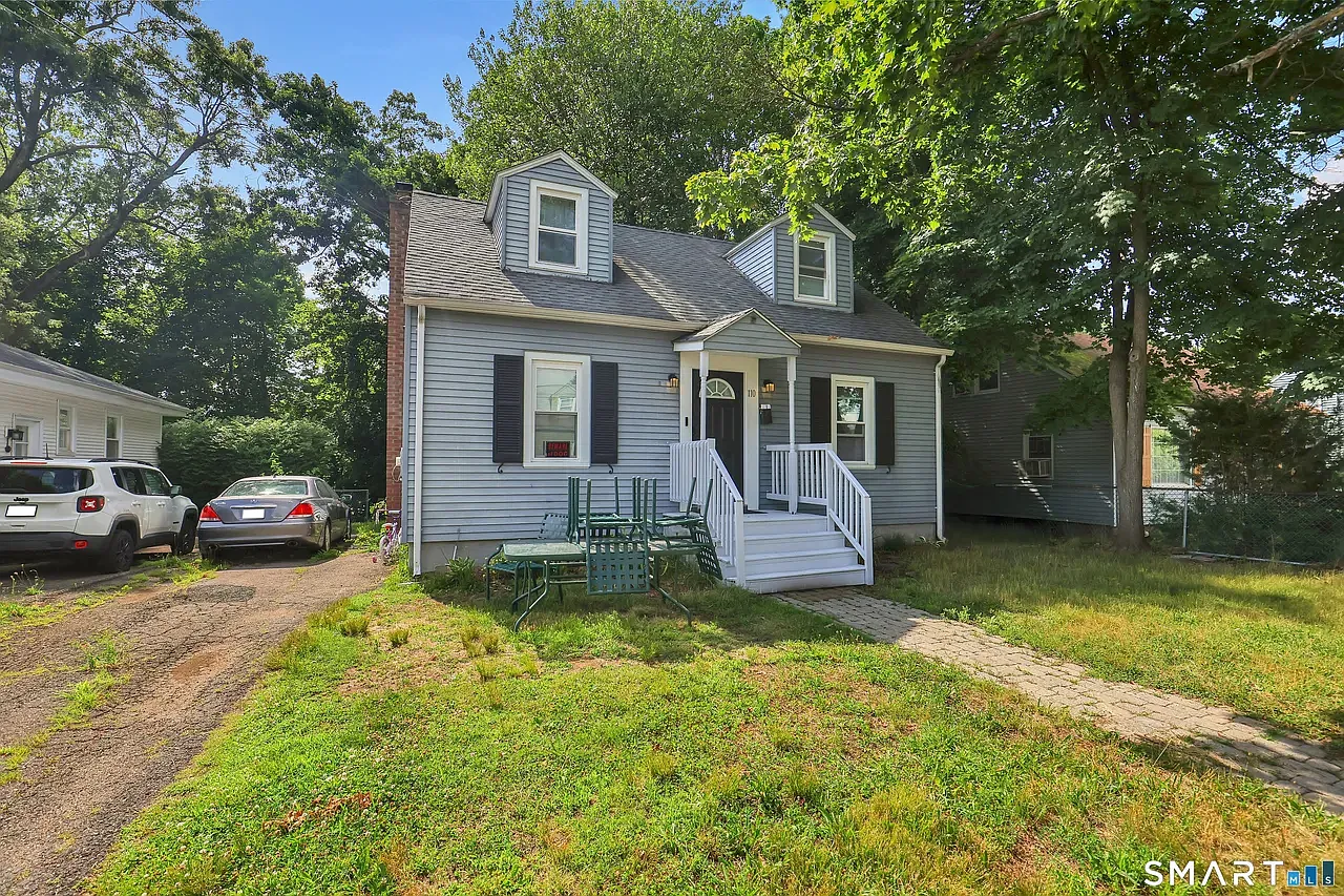 4 bed, 1008 sqft, $2,999 — Photo 3