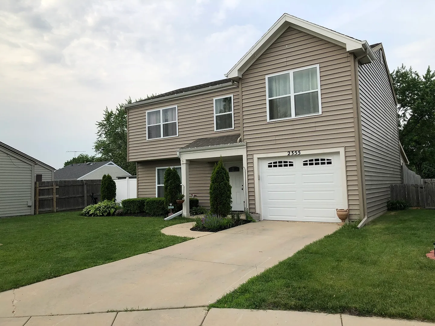 2355 Goldenrod Ct photo 1