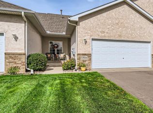 17634 Glasgow Way, Lakeville, MN 55044