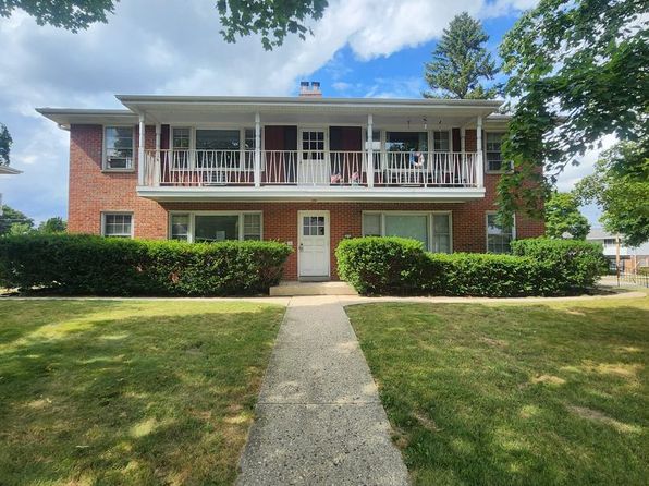 8504 W Howard Ave APT 4