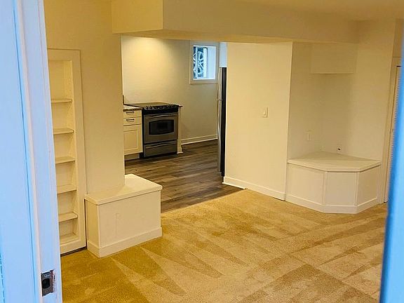 2nd image of 815 Nob Hill Ave N #B