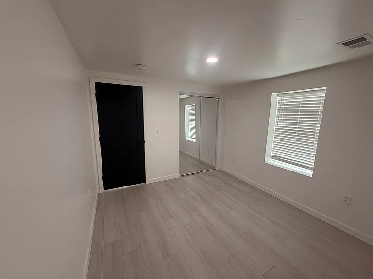 2363 S Decatur St #B — Photo 19