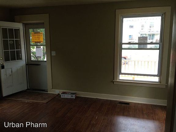 3rd image of 1301 Davis Ave NW #1