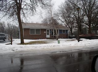 4801 Nord Dr, Bloomington, MN 55437