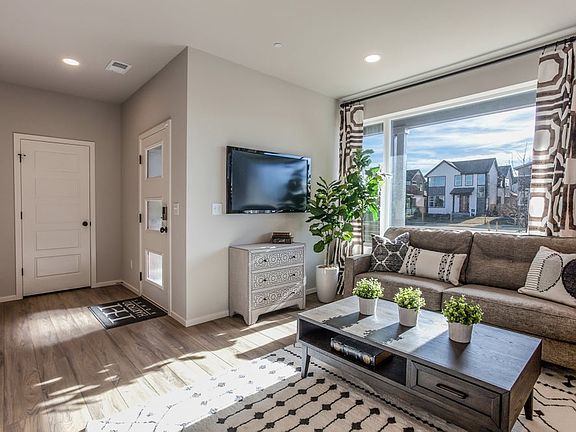 Howes Plan, Trailside Townhomes, Timnath, CO 80547 | Zillow