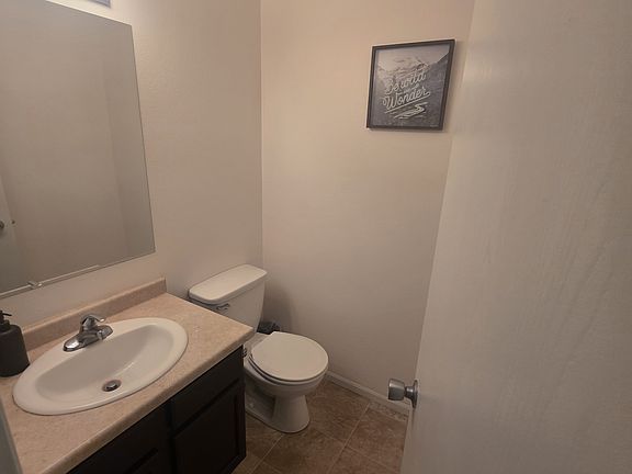 3rd image of 2827 North Broadway