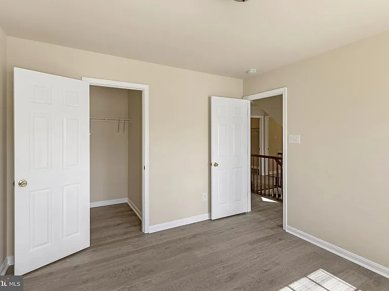 4704 Denview Way — Photo 8