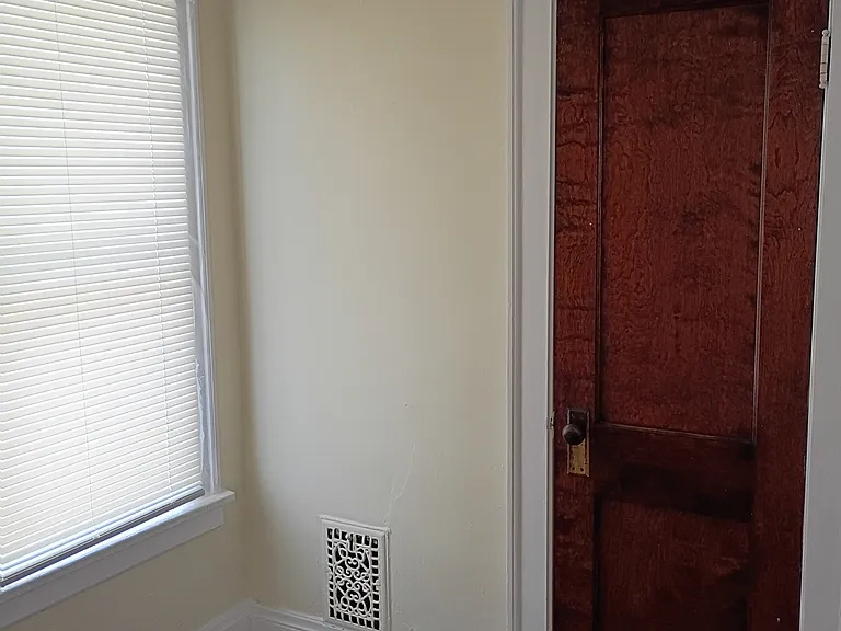 1336 W 105th St #2 — Photo 7