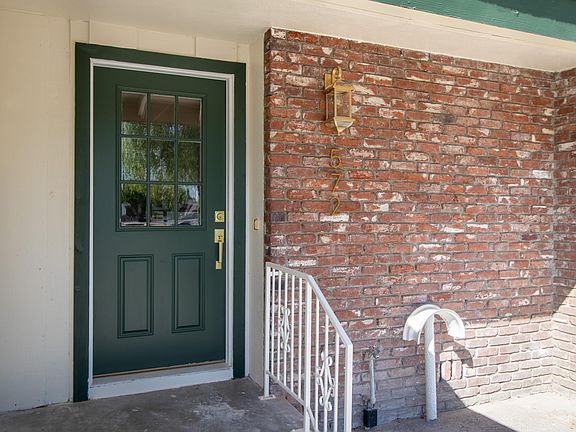 2nd image of 572 N Verdugo Drive