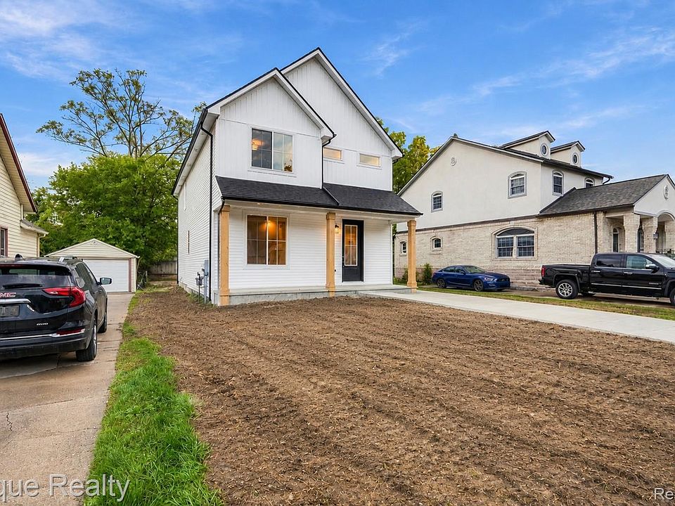 831 Goodale Ave, photo 2