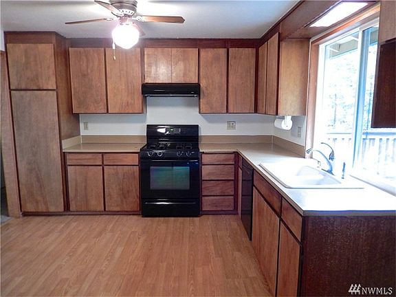 3rd image of 3500 SE Carmae Dr