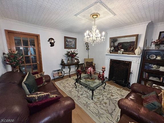 2nd image of 393 Glenwood Ave