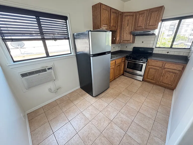 1341 N Bronson Ave #7A — Photo 5