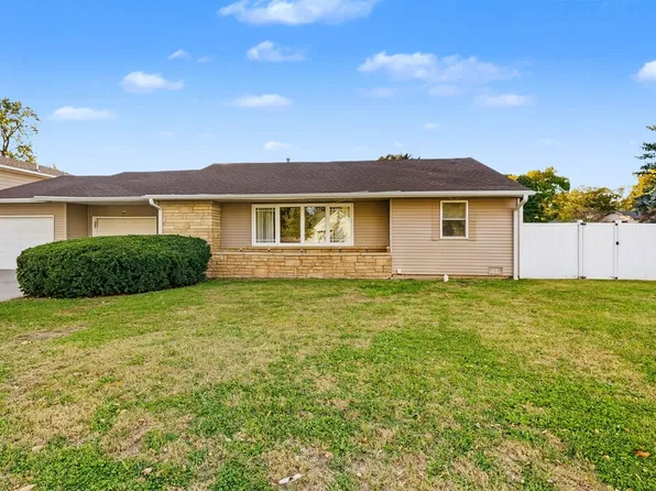 1823 N Cleveland St, Lexington, NE 68850