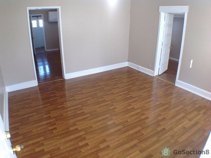 2nd image of 1420 Sloan Ave